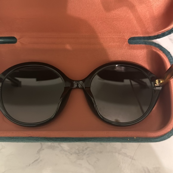 Authentic Gucci Sunglasses- Gently used - Picture 3 of 4